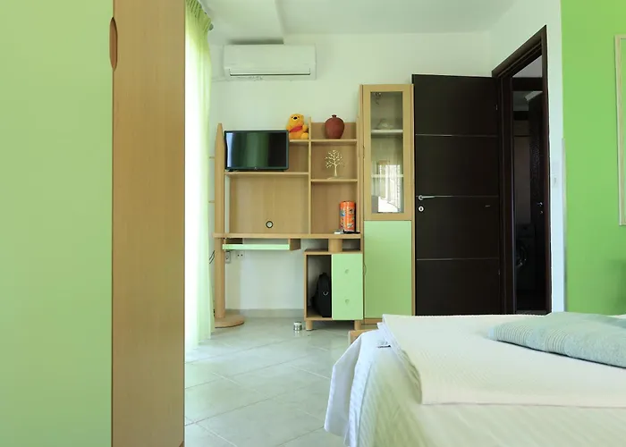 Villa Luxury Stone House Nea Poteidaia