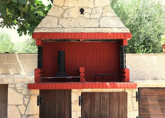 Luxury Stone House Villa *